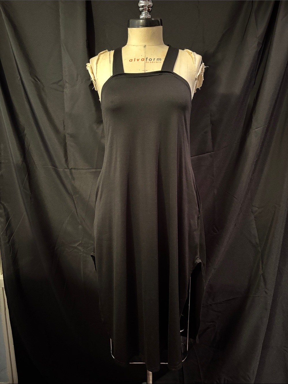 Black Women’s Square-Neck Midi Dress with pockets